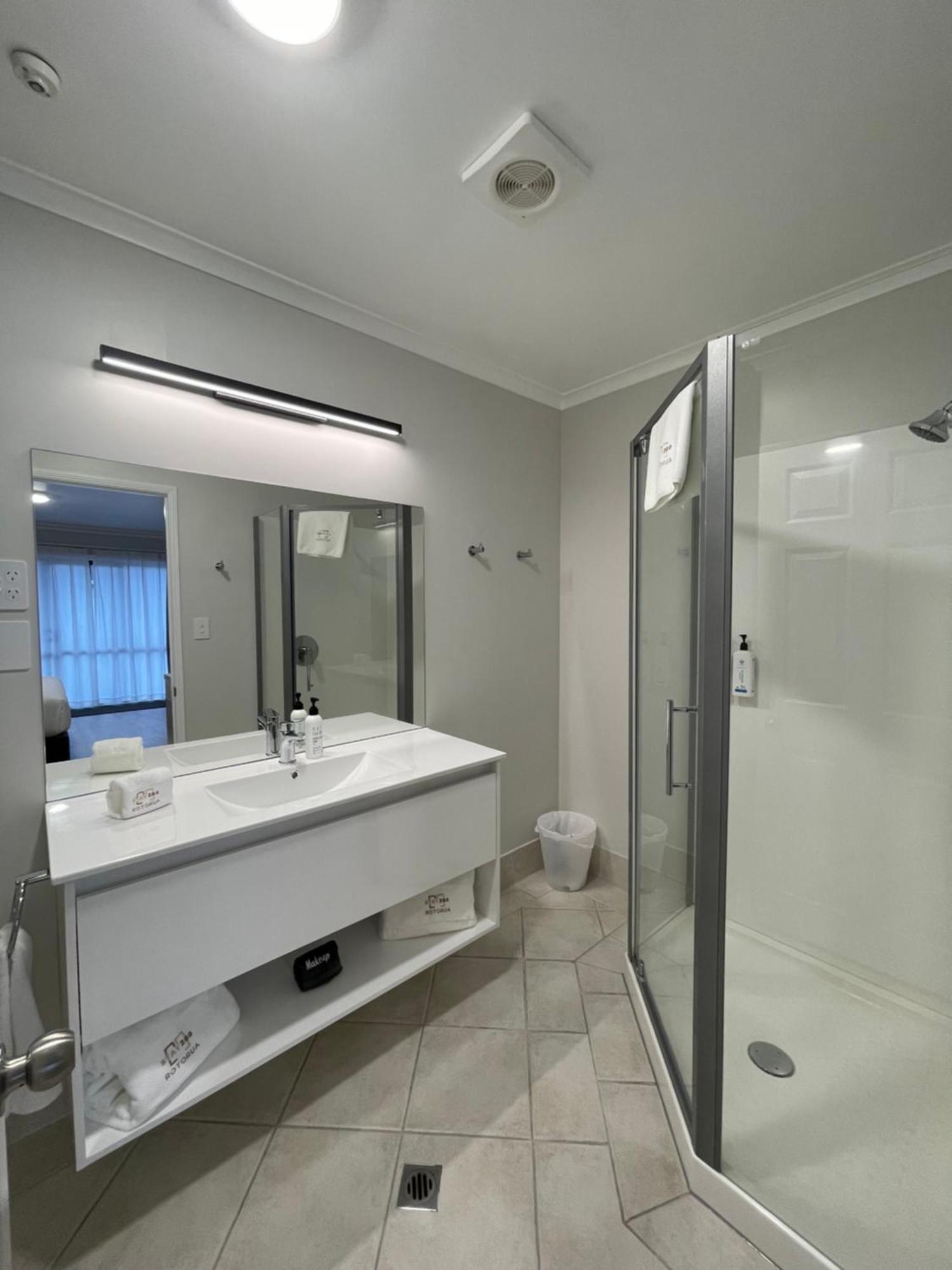 Stay 280 & Stay 284 Rotorua - Refurbished Modern Accommodation Pokoj fotografie